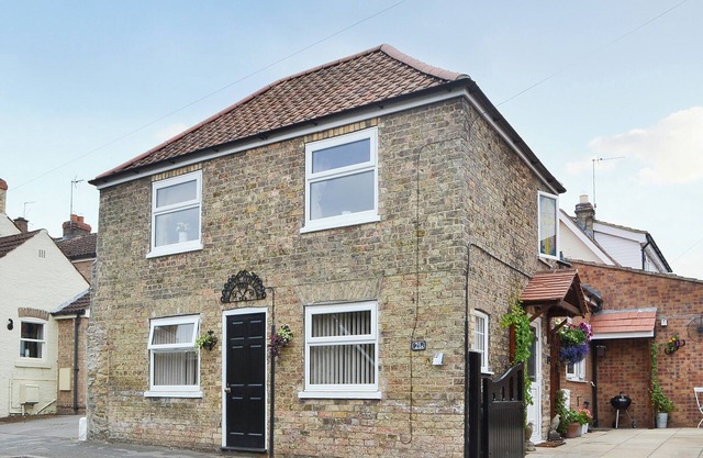 2 bedroom accommodation in North Cave