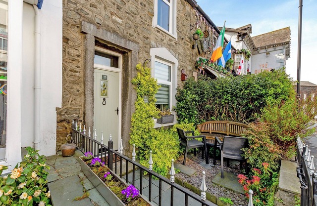 2 bedroom accommodation in Windermere