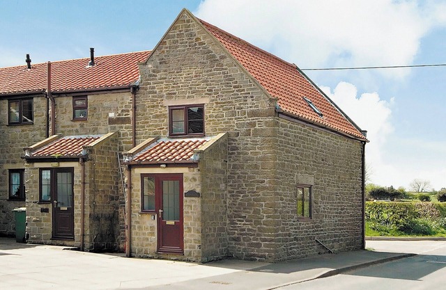 2 bedroom accommodation in Ugthorpe, near Whitby