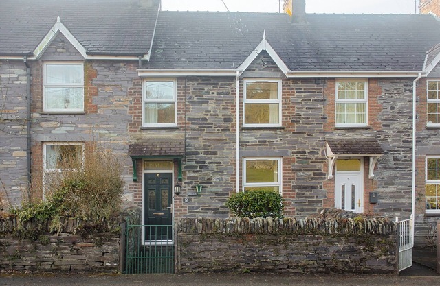 2 bedroom accommodation in Nantlle, near Beddgelert