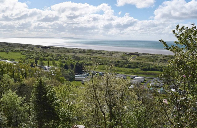 2 bedroom accommodation in Pendine, near Laugharne