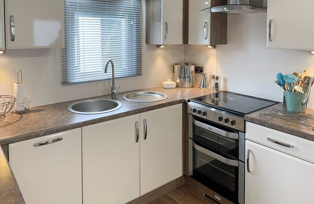 2 bedroom accommodation in Carnforth