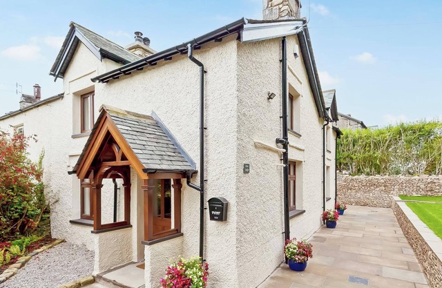 2 bedroom accommodation in Carnforth