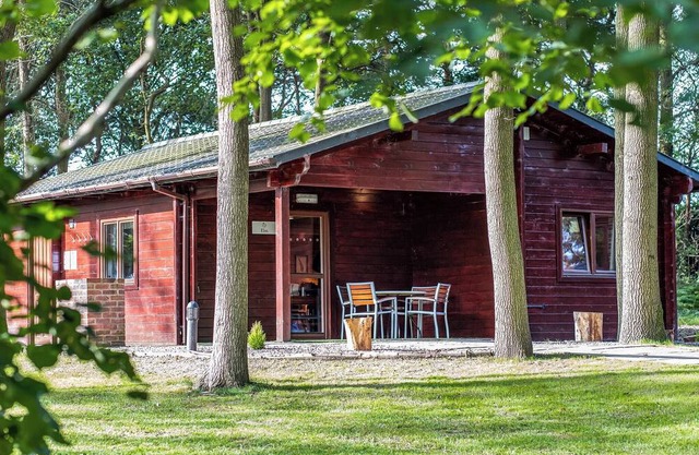 2 bedroom accommodation in Ellesmere