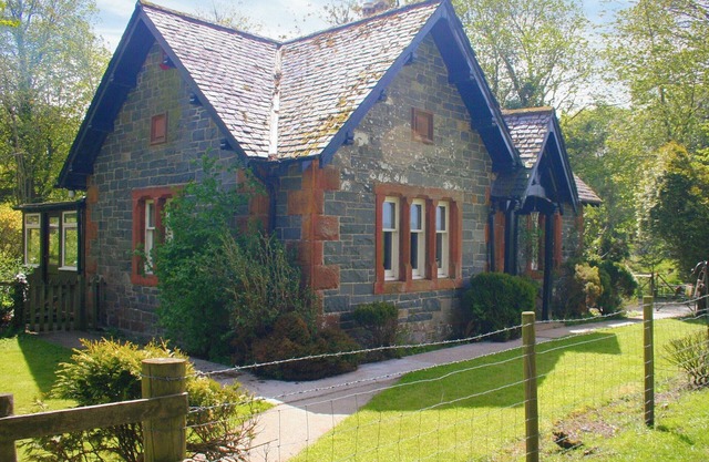 2 bedroom accommodation in Kirkcowan