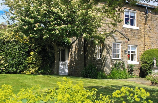 2 bedroom accommodation in Healey, near Masham
