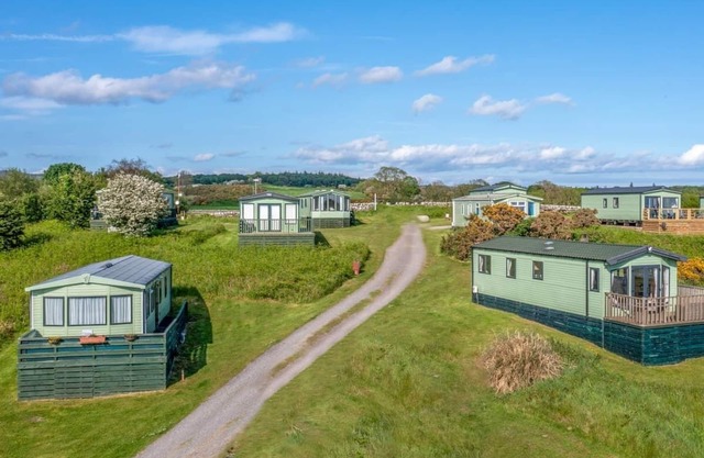 2 bedroom accommodation in Sandgreen