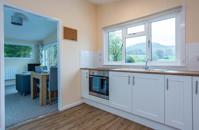 2 bedroom accommodation in Kirkhill, near Beauly