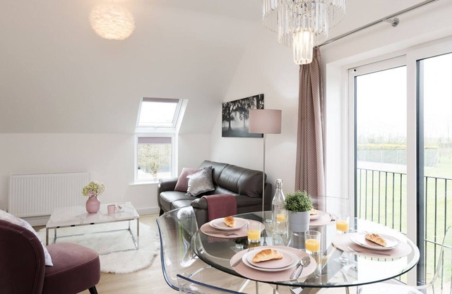 2 bedroom accommodation in Wicklewood, near Wymondham