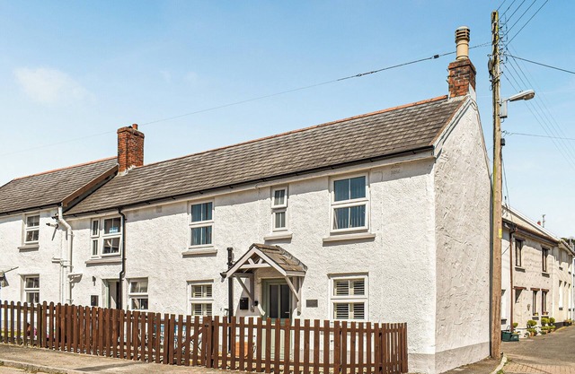 2 bedroom accommodation in Braunton