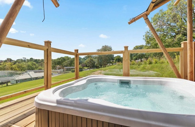 2 bedroom accommodation in Narberth