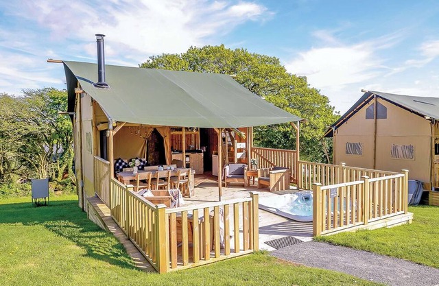 2 bedroom accommodation in Narberth