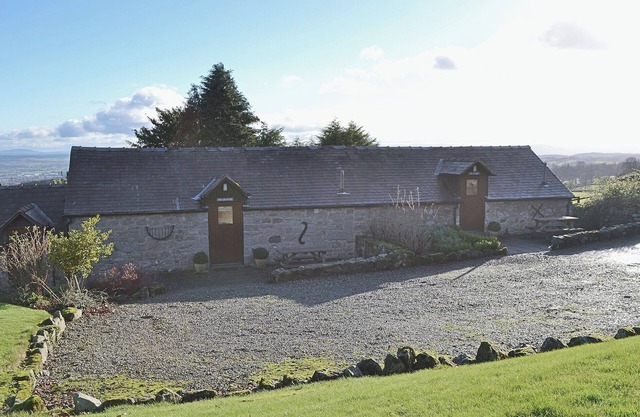 2 bedroom accommodation in Oswestry