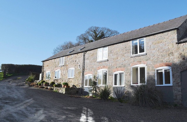 2 bedroom accommodation in Oswestry
