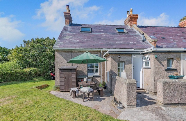 2 bedroom accommodation in Angle, near Pembroke