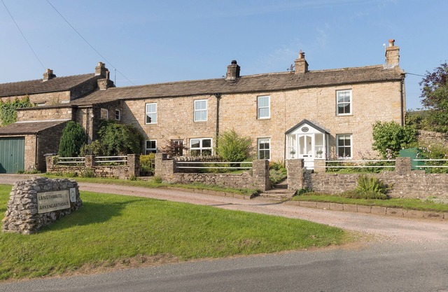 2 bedroom accommodation in Langthwaite, near Richmond