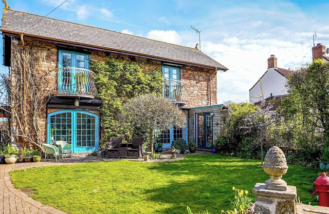 2 bedroom accommodation in Sandford