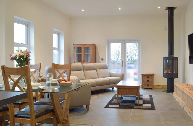 2 bedroom accommodation in Glandwr, near Narbeth