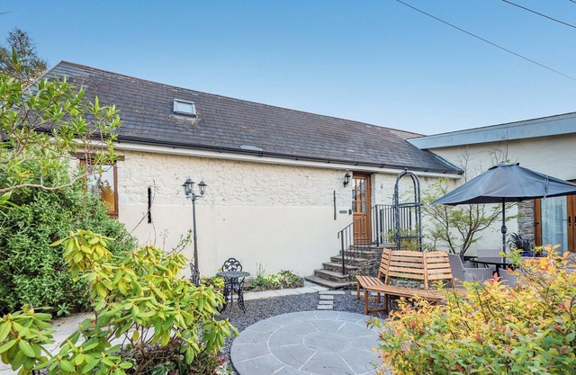 2 bedroom accommodation in Whitland, near Narberth