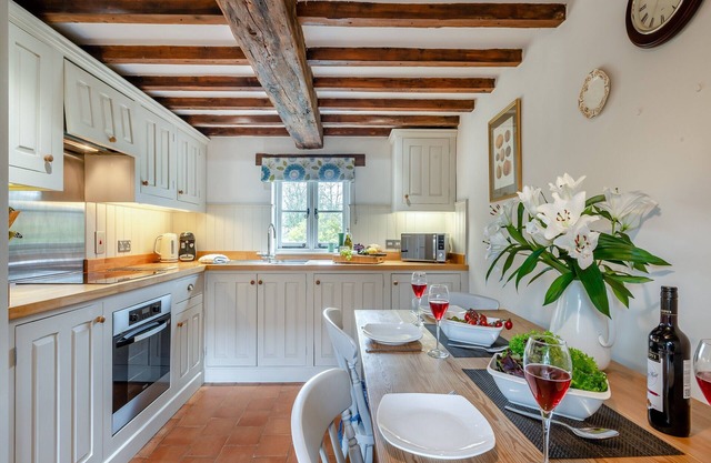 2 bedroom accommodation in Wickmere