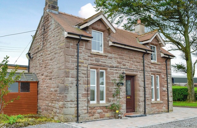 2 bedroom accommodation in Bigrigg, near Egremont