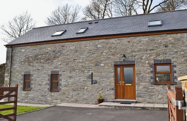 2 bedroom accommodation in Talybont, near Aberystwyth