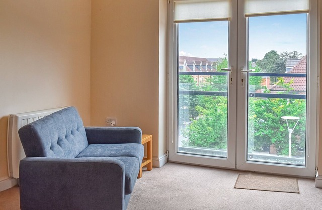 2 bedroom accommodation in Lincoln