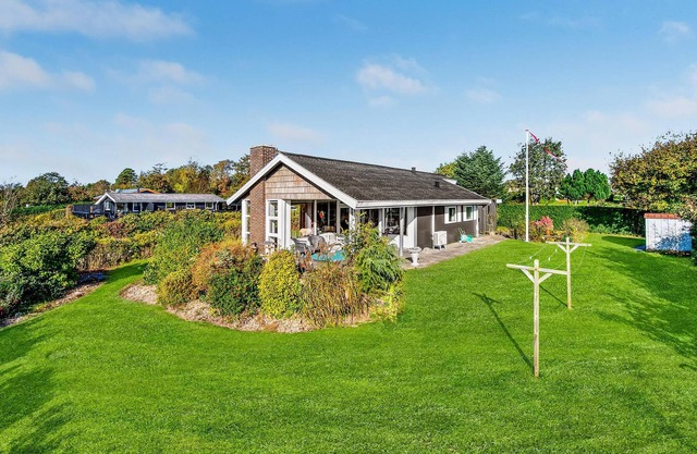 2 bedroom accommodation in Roslev