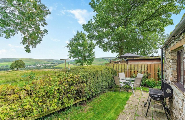 2 bedroom accommodation in Alston