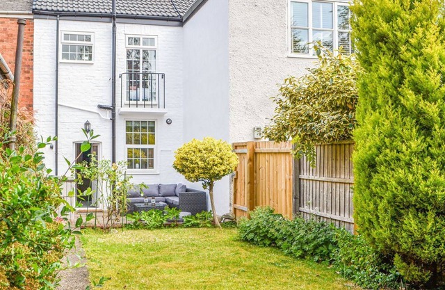 2 bedroom accommodation in Elloughton, near Beverley