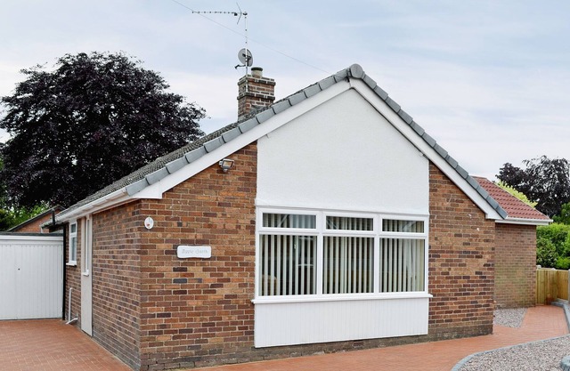 2 bedroom accommodation in Chirk