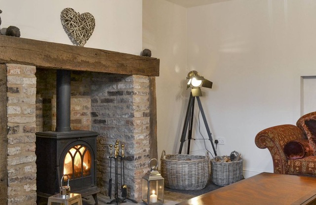 2 bedroom accommodation in Durham