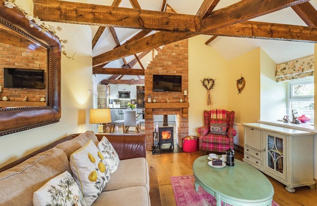 2 bedroom accommodation in Felton