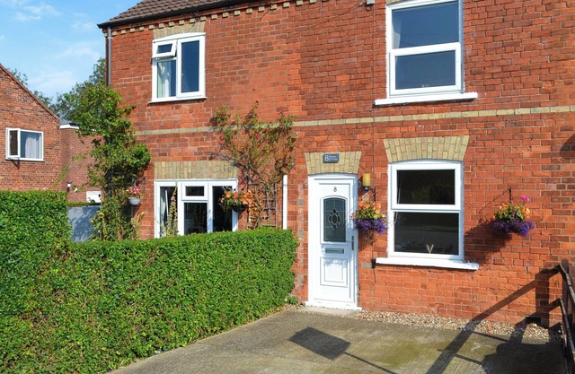2 bedroom accommodation in Firsby