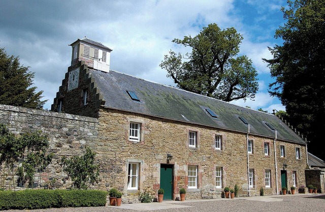 2 bedroom accommodation in Mellerstain, near Kelso