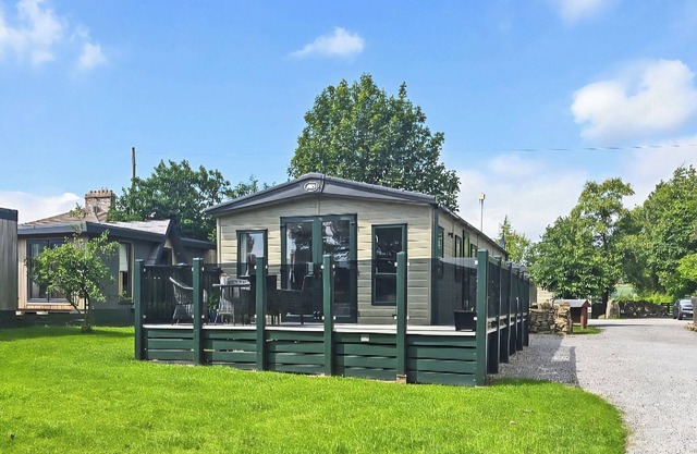 2 bedroom accommodation in Hawes,