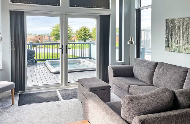2 bedroom accommodation in Llanon