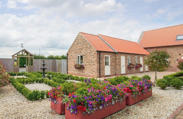 2 bedroom accommodation in North Somercotes, Mabelthorpe