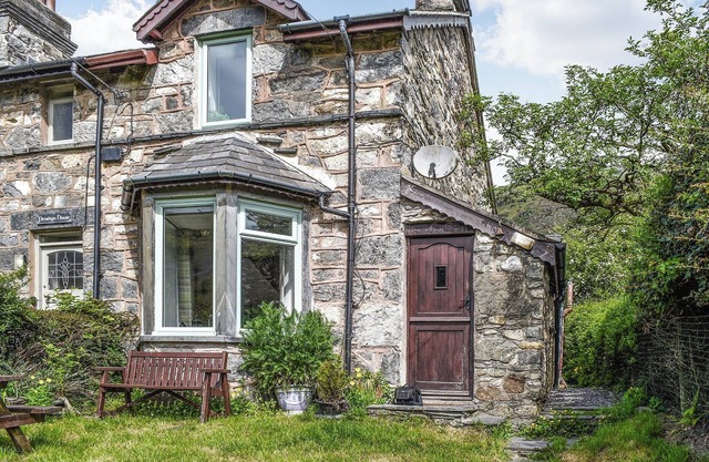 2 bedroom accommodation in Cwm Penmachno, near Betws-y-Coed