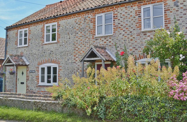 2 bedroom accommodation in Ingham Corner, near Happisburgh