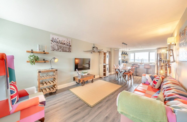 2 bedroom accommodation in Quebec