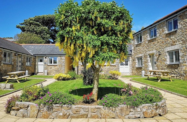 2 bedroom accommodation in Mawla, near Porthtowan