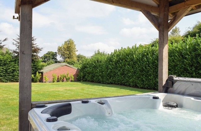 2 bedroom accommodation in Heyope, near Knighton