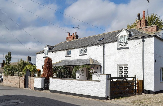 2 bedroom accommodation in Sigglesthorne, near Hornsea
