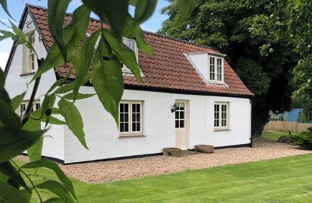 2 bedroom accommodation in Little London, near Tetford