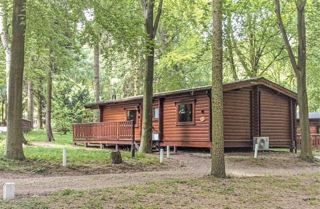 2 bedroom accommodation in Kenwick, near Louth