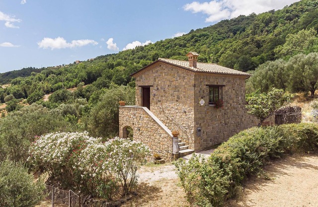 2 bedroom accommodation in Alfano