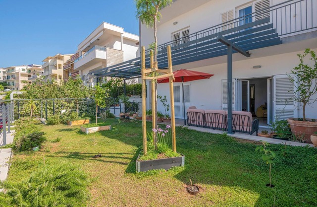 2 bedroom amazing apartment in Makarska