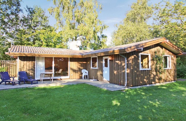 2 bedroom amazing home in Store Fuglede