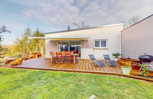 2 bedroom amazing home in Landévant
